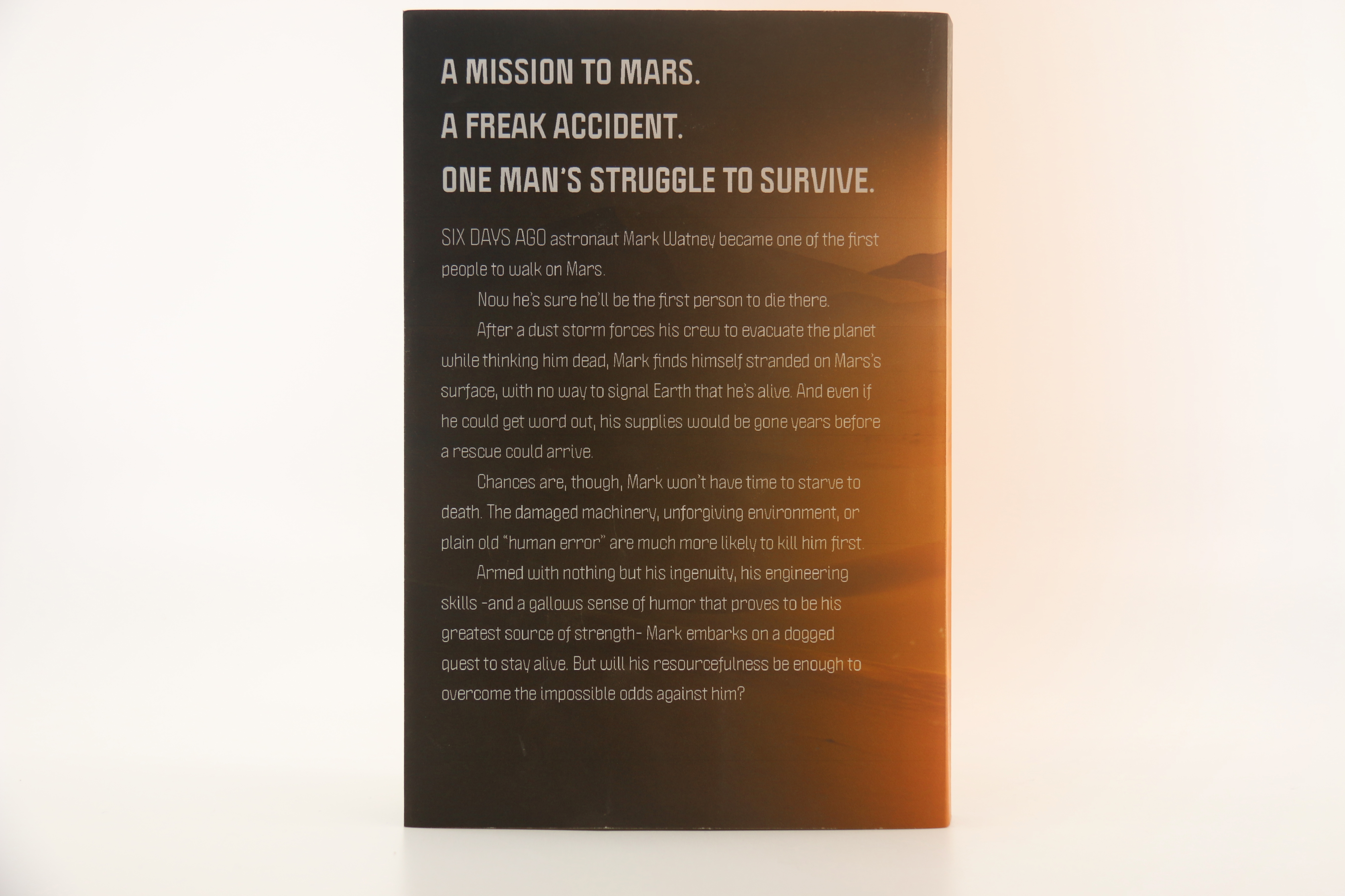 Cover for <i>The Martian<i> (Back)
